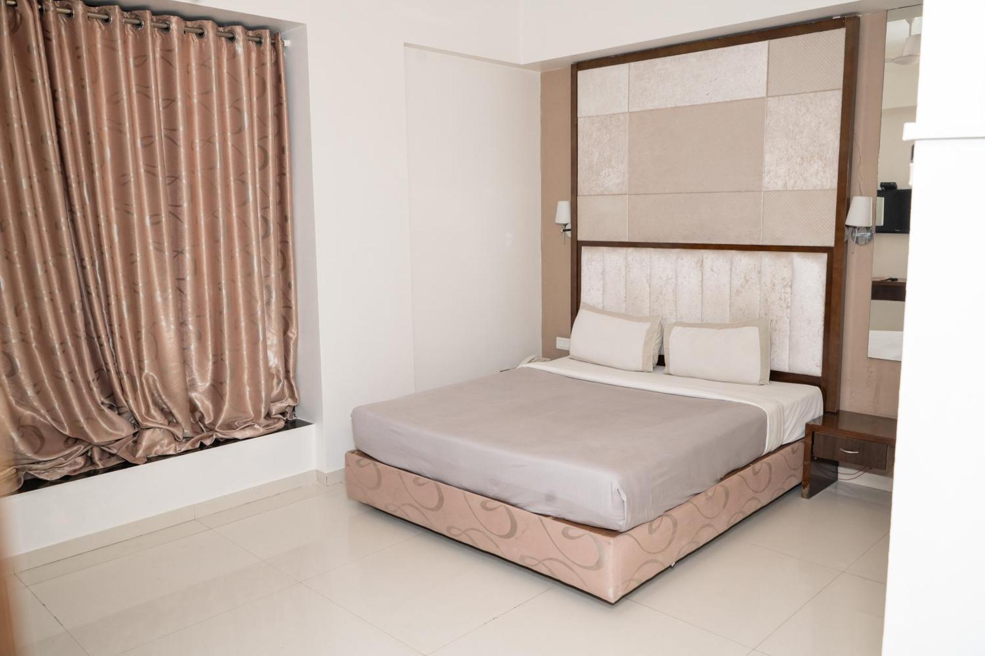 Hotel Executive Silver Inn Aurangabad  Eksteriør billede